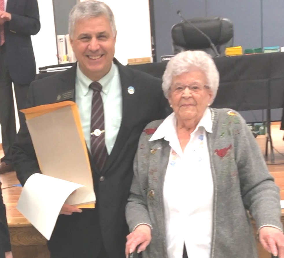 Gladys Benner presented with Boston Post Cane in Fairfield