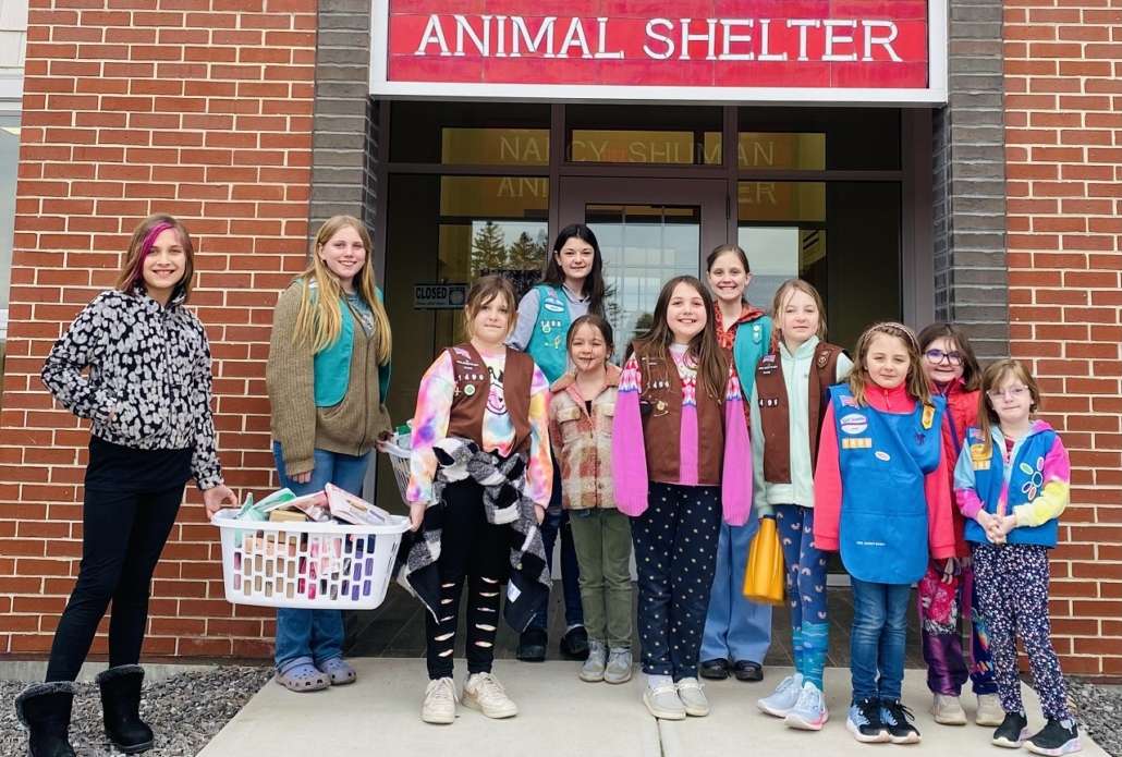 China Girl Scouts raise funds for humane society