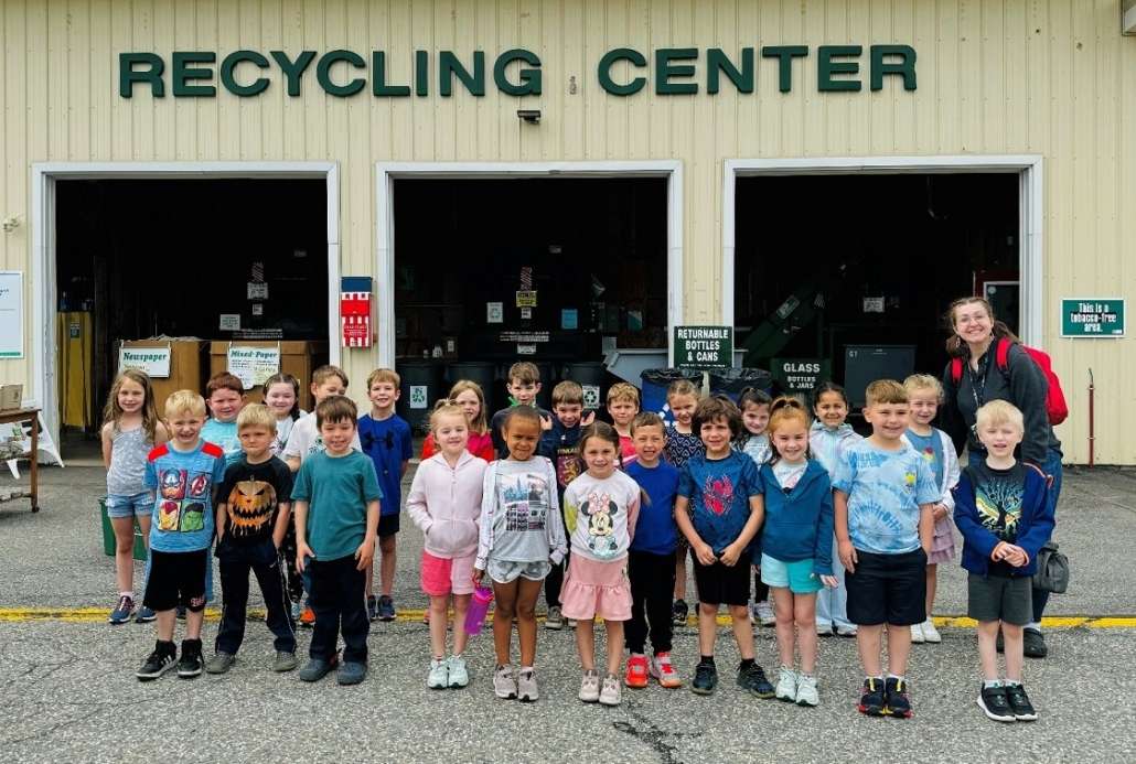 Manchester kindergartners tour China’s transfer station/recycling